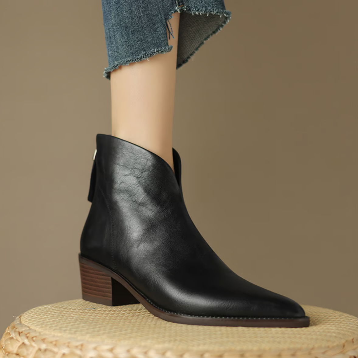 purpleMonvella | Elegant ankle boot